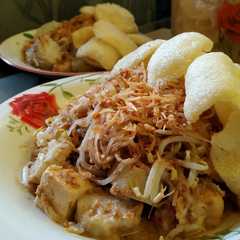 รูปของ Ketoprak ala Rumahan