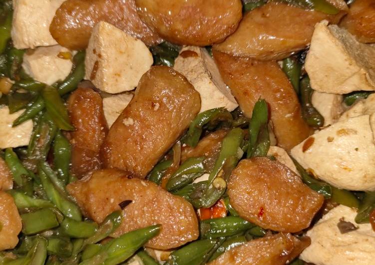 How to Prepare Delicious Sambel goreng kacang panjang sosis dan baso