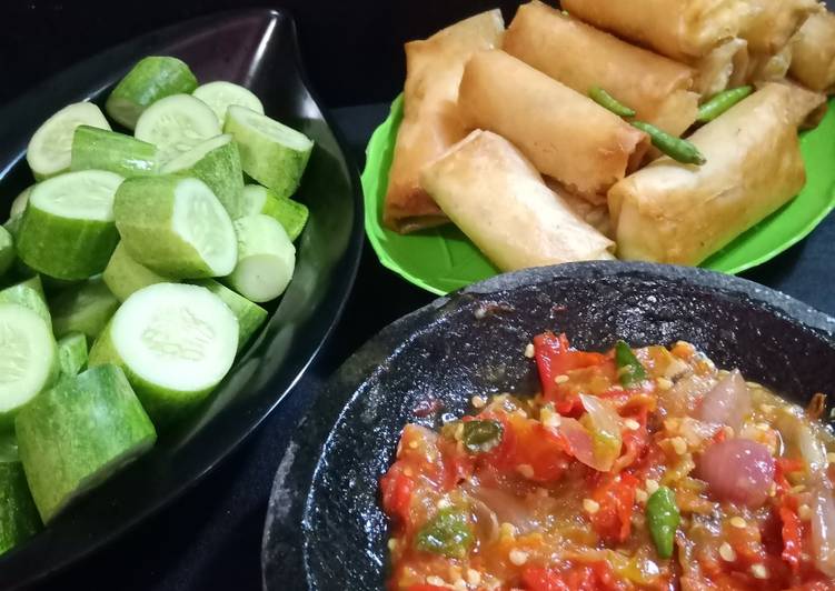 Langkah Mudah untuk Membuat Sambel tomat uleg, Menggugah Selera