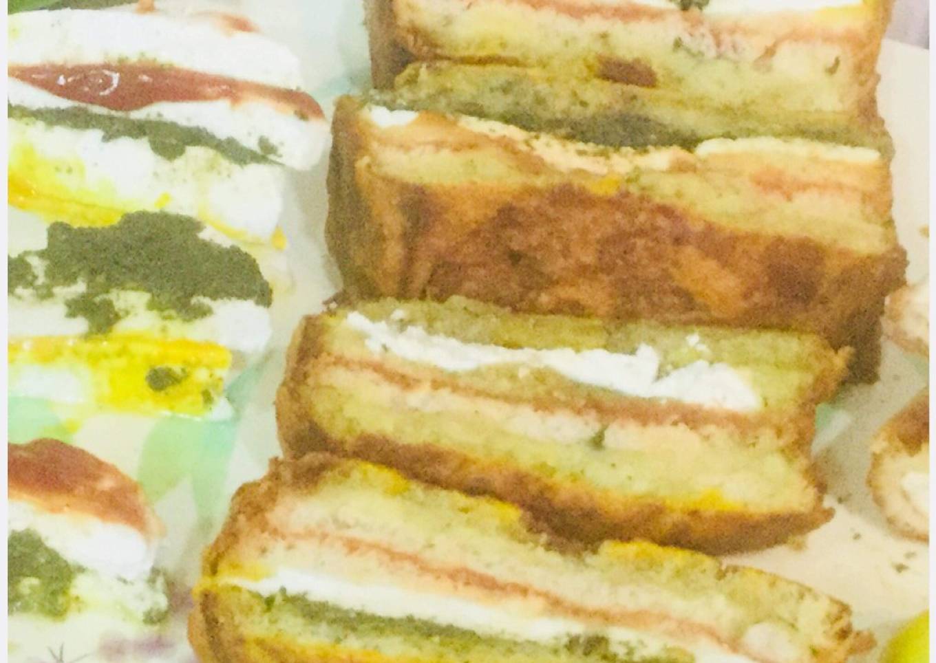 Tricolour Paneer Bread Pakoras