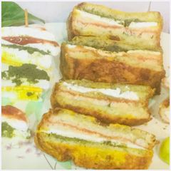 A picture of Tricolour Paneer Bread Pakoras.