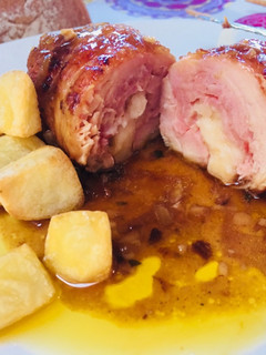 Una foto de Muslo de pollo relleno