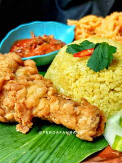 Foto resep Nasi Kuning Ayam Crispy예르다 🍗