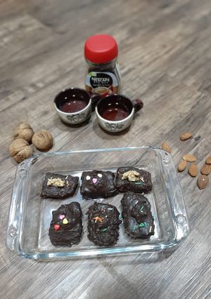 عکسی از دستور خرما شکلاتی