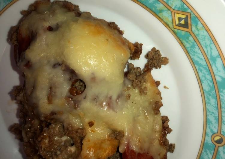 Revuelto al horno de patatas, carne picada, etc..
