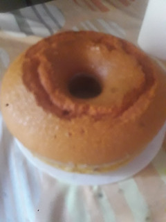 Una foto de Bizcochuelo de flan de dulce de leche