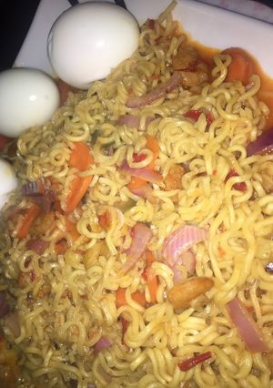 A picture of Shrimps veggies noodle.