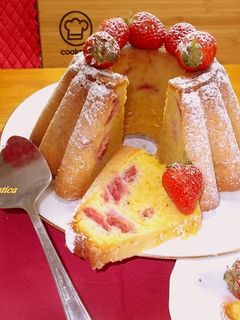 Citromos & narancsos kuglóf szamócával recept fotója