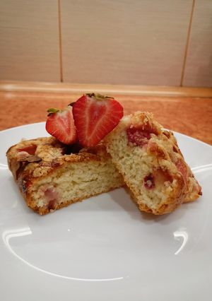 Zdjęcie przepisu Szybkie Ciasto Jogurtowo-Owocowe 🍓.