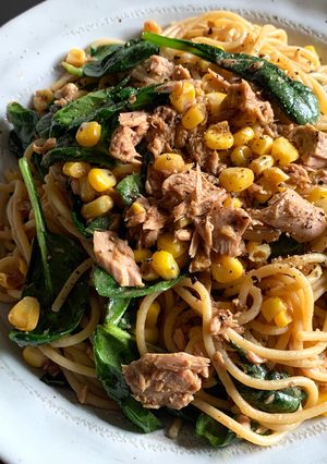 A picture of Tuna, Corn & Spinach Spaghetti with Garlic Butter & Soy Sauce.