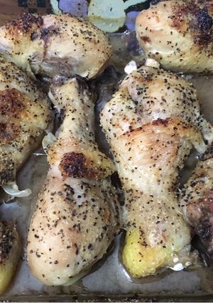 A picture of Easy breezy chicken legs.