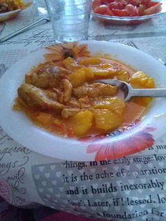 Una foto de Guisado de pollo y champiñones