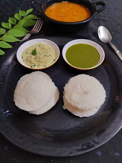 चावल इडली रेसिपी मुख्य फोटो