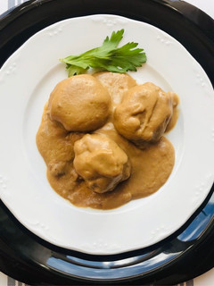 Una foto de Albóndigas caseras con salsa de níscalos o setas