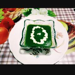 Healthy tasty full of iron spinach(palak) soup A picture of Healthy tasty full of iron spinach(palak) soup.