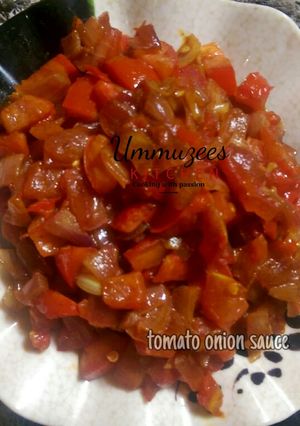 A picture of Tomato and onion Sauce.