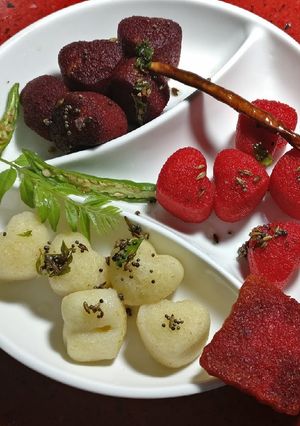 A picture of Dhokla in different colours.