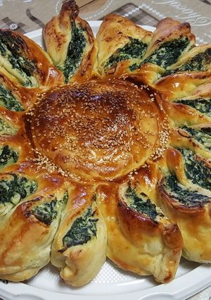Foto di Girasole di sfoglia con ricotta e spinaci