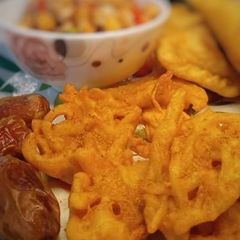 A picture of Moto patlo pakora.