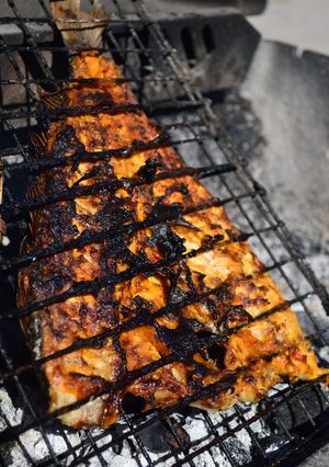 Una foto de Pez zarandeado al carbón
