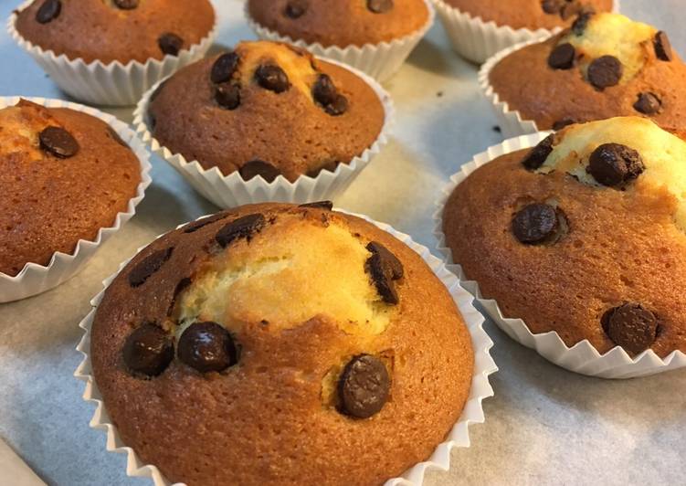 Magdalenas con pepitas de chocolate