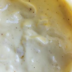 A picture of Garlic olive oil mayonnaise.