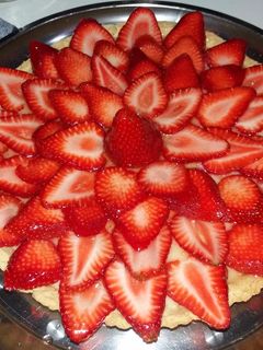 Una foto de Tarta de frutillas y crema pastelera