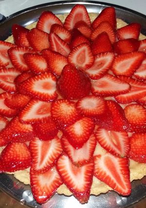 Una foto de Tarta de frutillas y crema pastelera