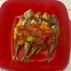 Foto resep Ikan Goreng Sarden Pedas Manis Kuning