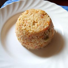 A picture of Jollof rice.