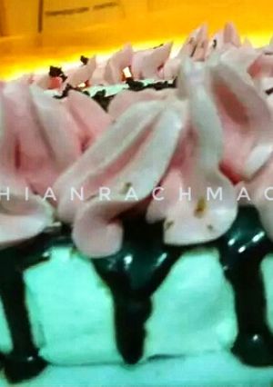 Foto resep Cake ultah mini rasa coklat vanila (Cepat No Bake)