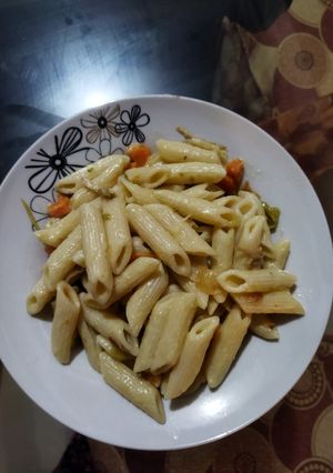 صورة لوصفة معكرونة بالوايت صوص