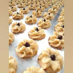 A picture of Kue Semprit.