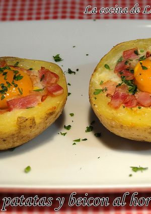 Foto principal de Nidos de patatas y beicon al horno