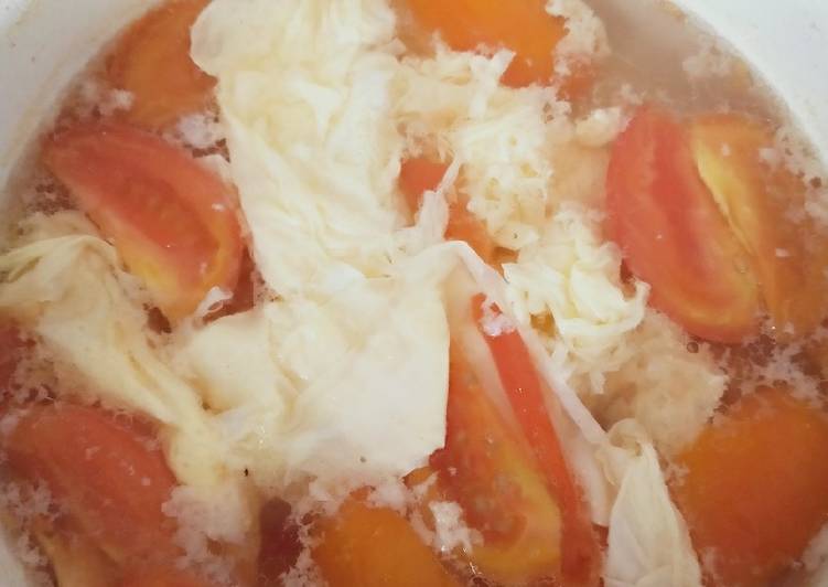 Cara Gampang Bikin Tan Hua Tang (sup tomat telur) 3 bahan saja yang Lezat Sekali