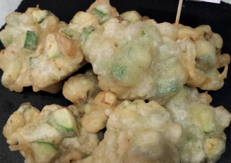 Frisceu genovesi, frittelle di zucchine