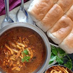 A picture of Misal.