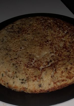 Una foto de Tortilla de coliflor con patatas