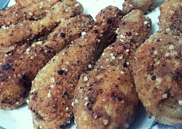 دجاج ببهارات الكريسبي 😍 وبطاطا ودجز مقرمشة ❤❤