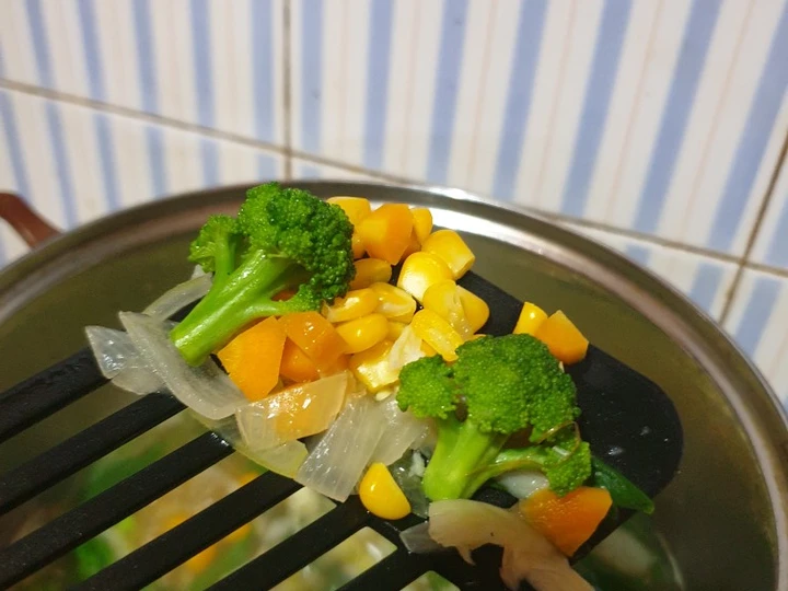 Langkah Gampang Membuat Resep Sop warna-warni yang Enak Banget Anti Ribet, Lezat