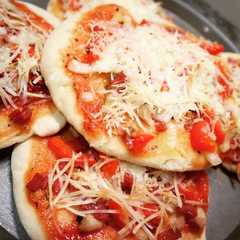 A picture of Pizza Mini.