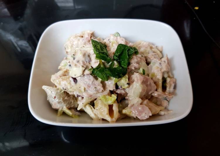 Step-by-Step Guide to Prepare Perfect My tuna, Veg and Pasta shells with Cracked Pepper Mayo. 😘
