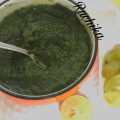 Pudina chutney with grapes A picture of Pudina chutney with grapes.