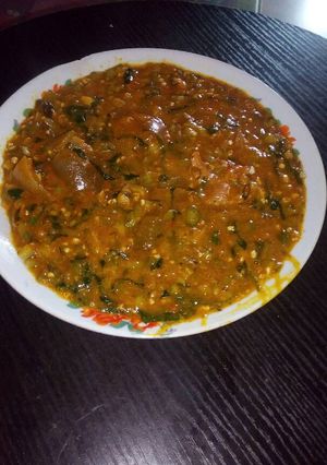 A picture of Ogbono with fresh okro.