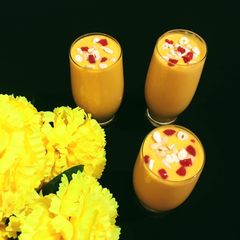 A picture of Mango Milk Shake.