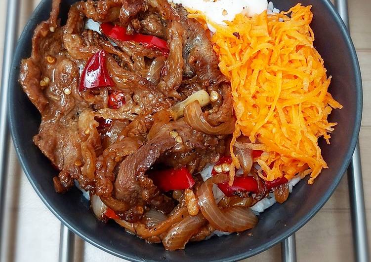 Resep Beef Blackpepper Ricebowl ala Yoshinoya Jadi, Sempurna