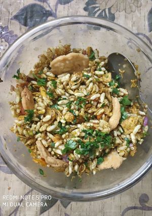 A picture of Bhel puri.