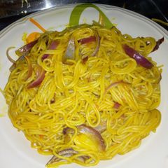 A picture of Jallof Spaghetti.