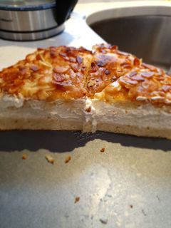 A picture of Bienenschtich (no yeast) "Bee Sting Cake".