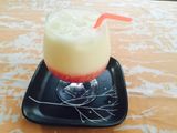 Nước siro dâu và sữa chua